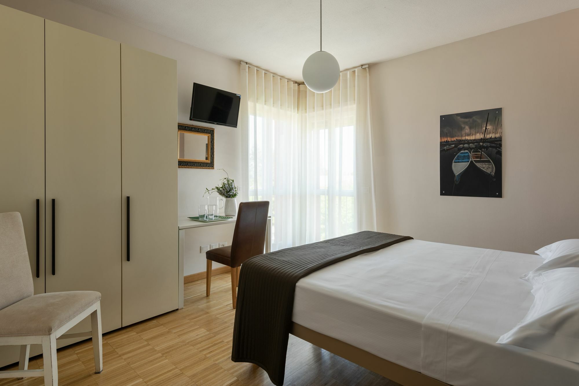 Vialeromadodici Rooms & Apartments Лацизе Экстерьер фото